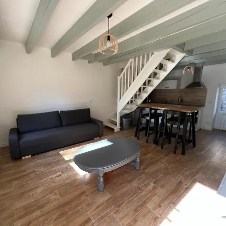 Maison Idealement Situee Avec Parking Gratuit Ancenis Buitenkant foto
