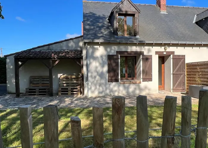 Maison Idealement Situee Avec Parking Gratuit